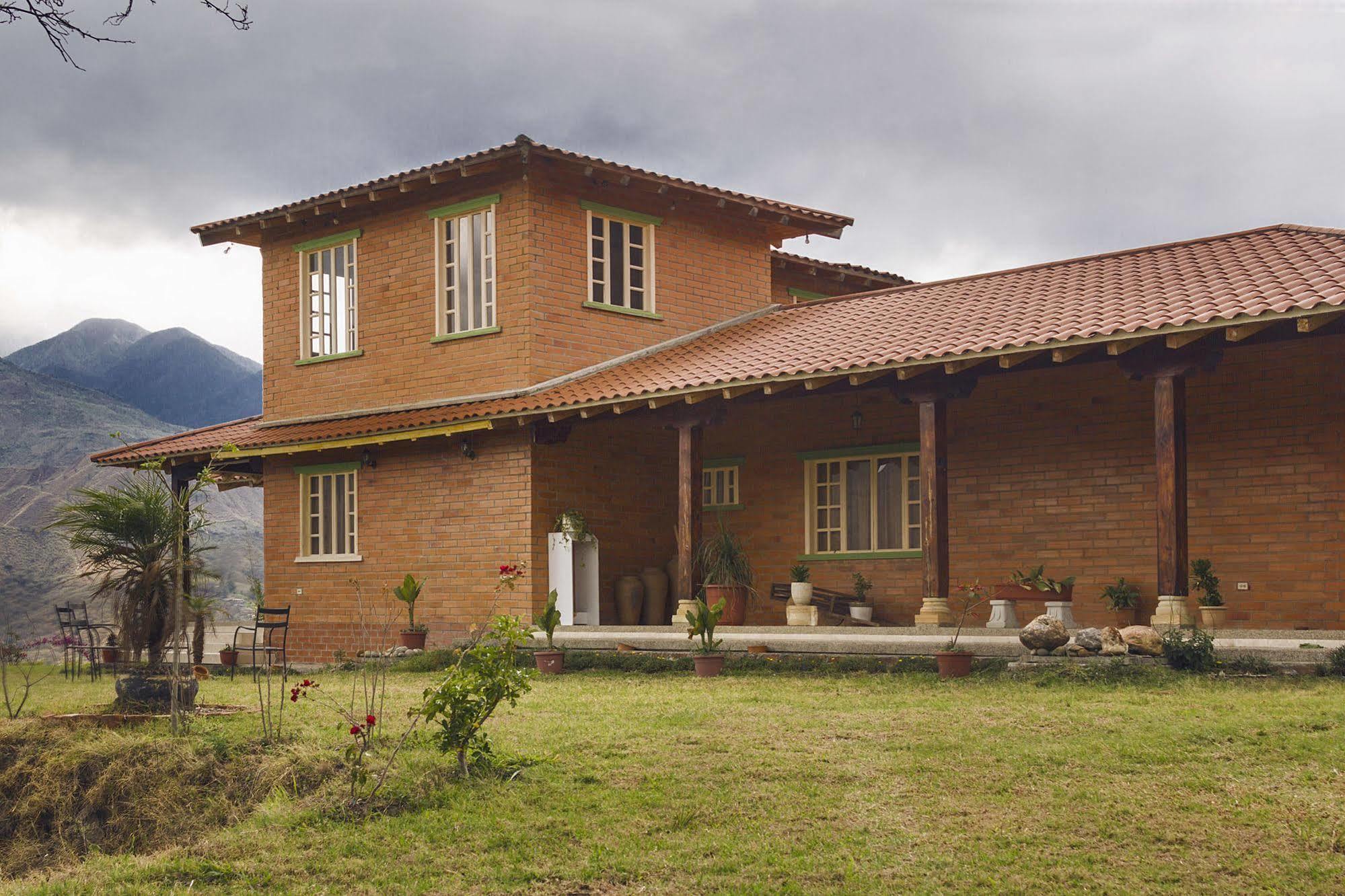 Villa Beatriz Lodge Vilcabamba Buitenkant foto