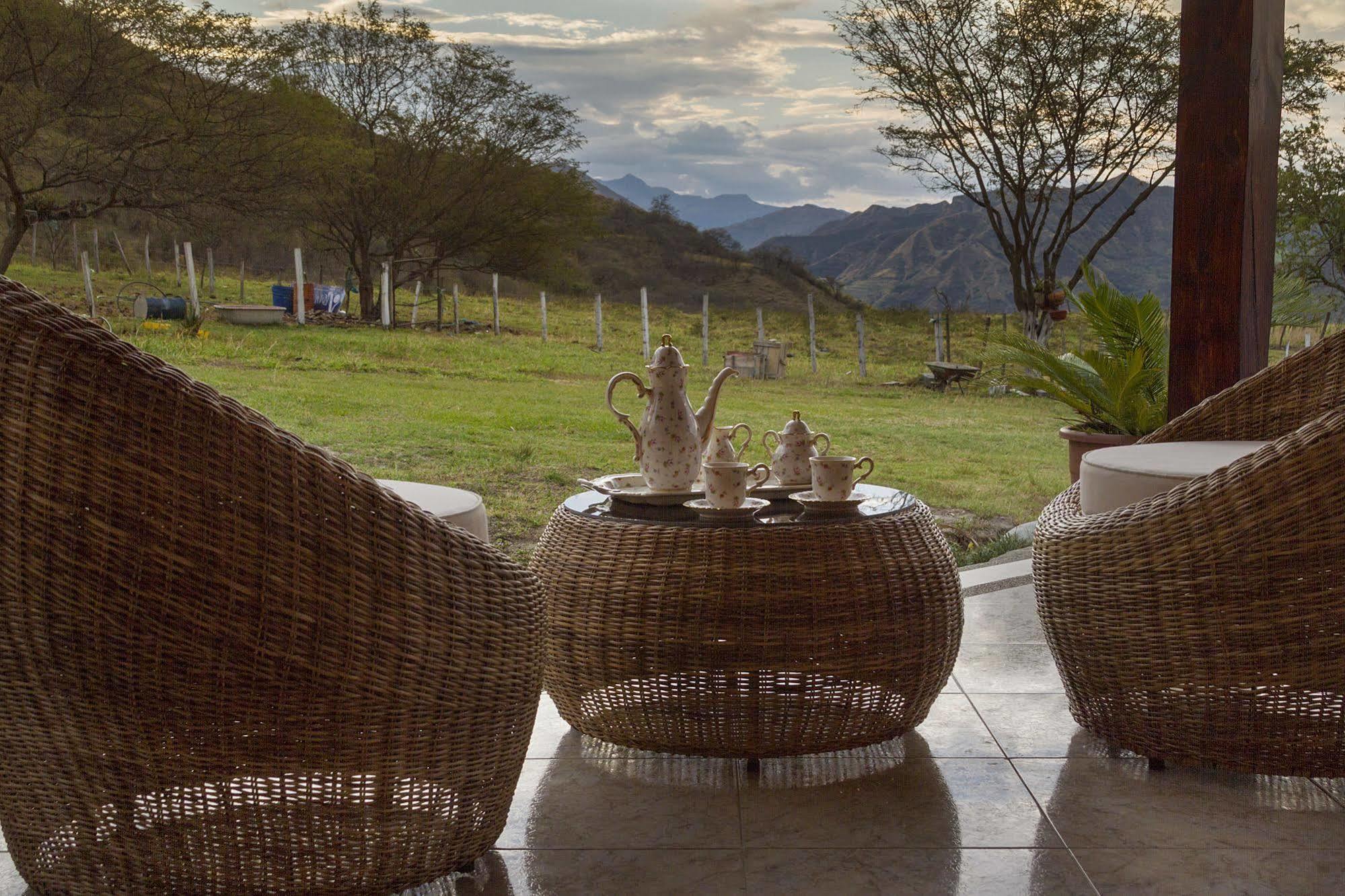Villa Beatriz Lodge Vilcabamba Buitenkant foto