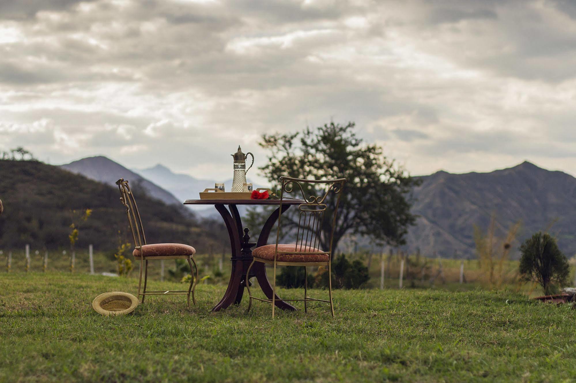 Villa Beatriz Lodge Vilcabamba Buitenkant foto